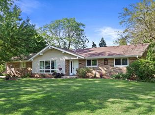 3240 Nobb Hill Dr, Racine, WI 53406