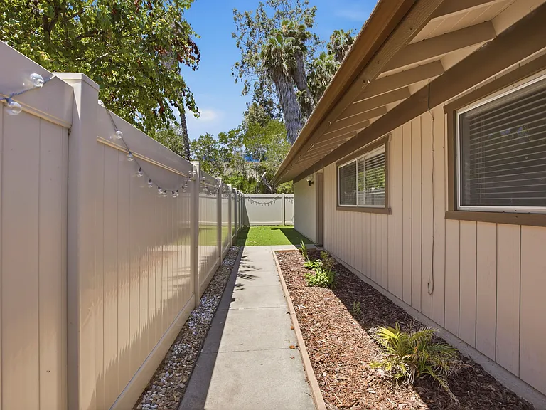 11315 Matinal Cir — Photo 2
