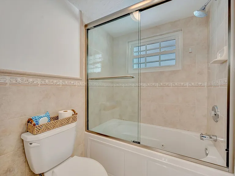 3173 Espanola Dr — Photo 43