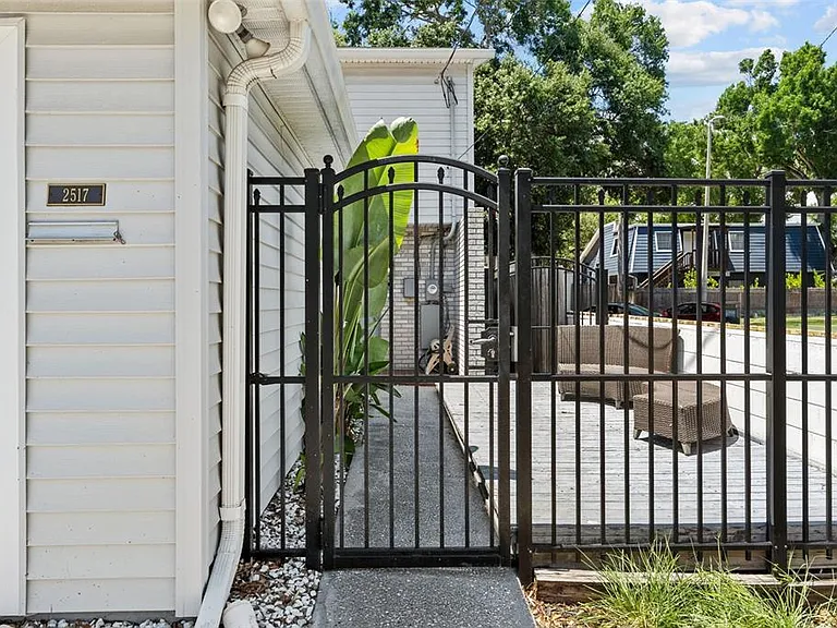 2517 W Tennessee Ave — Photo 36