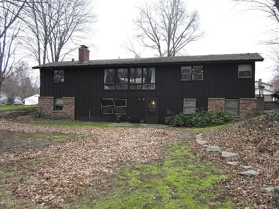 2nd image of 706 Larkwood Dr