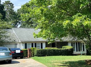 6600 Manderley Dr, Charlotte, NC 28214