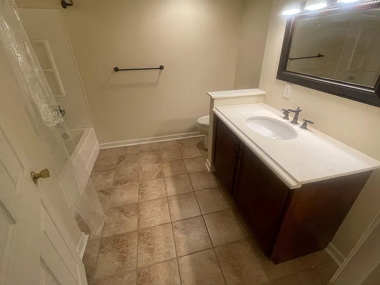 New, full-sized lower bath