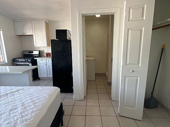 2nd image of 1243 E 2nd St
