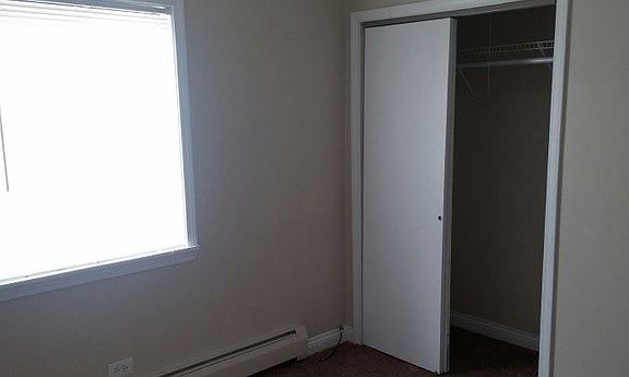 5th image of 6701 N Ashland Ave #303