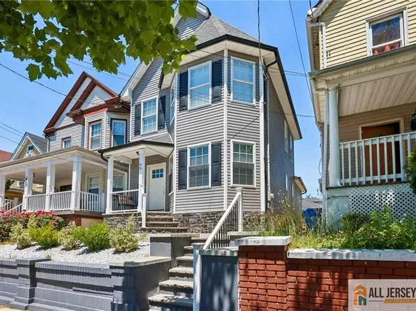 96 Gordon St, Perth Amboy, NJ 08861
