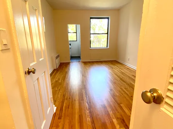 527 East 88th Street image 1 of 6