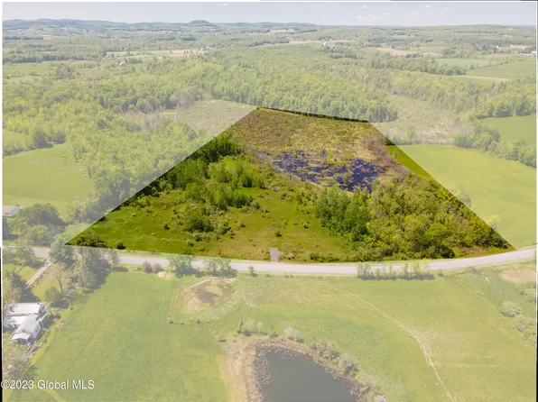 229 Lawton Road, Howes Cave, NY 12043