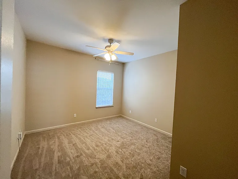 108 Saint James Place Dr — Photo 10