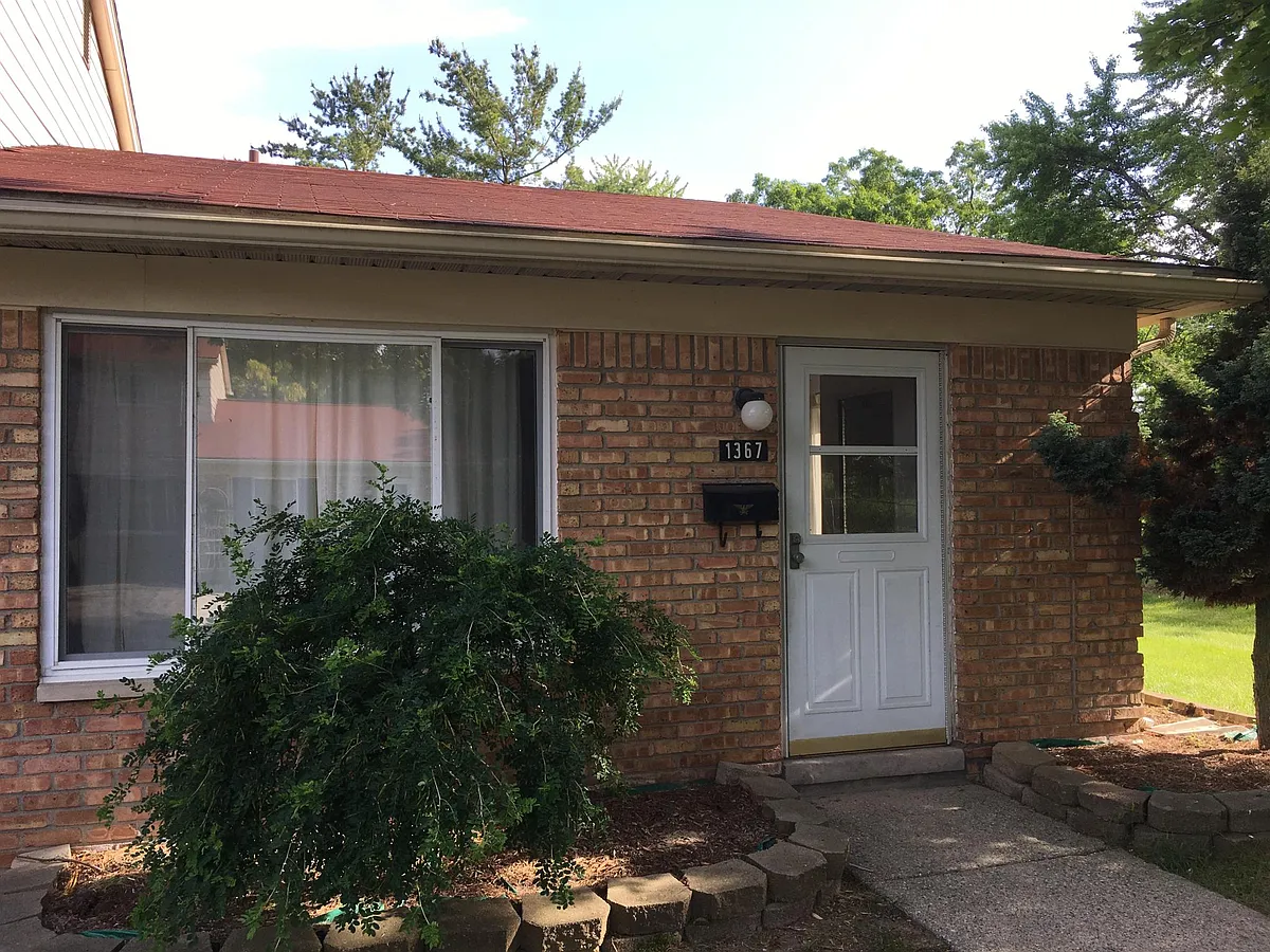 Building Photo - 1367 Laurel Valley Dr