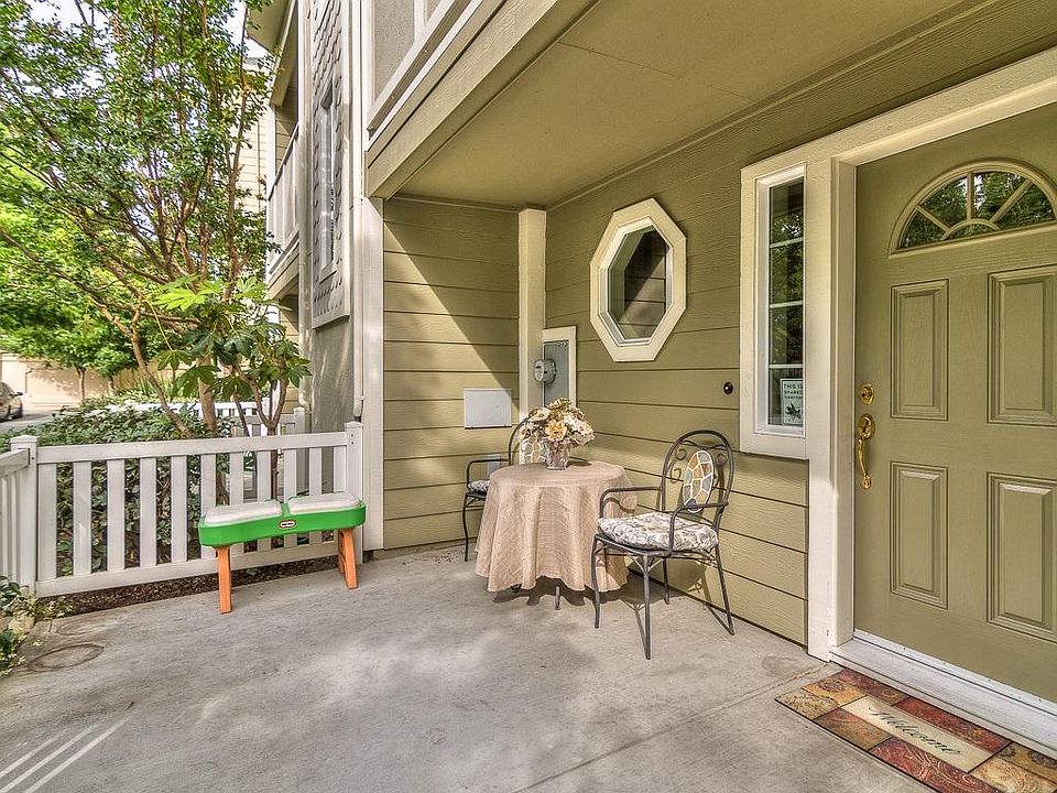 1st image of 2437 Strohmeyer Ct