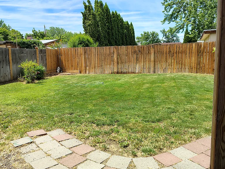 912 Cornell Ave — Photo 4