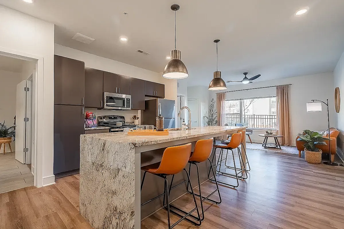 5 Row Apartments — Photo 4