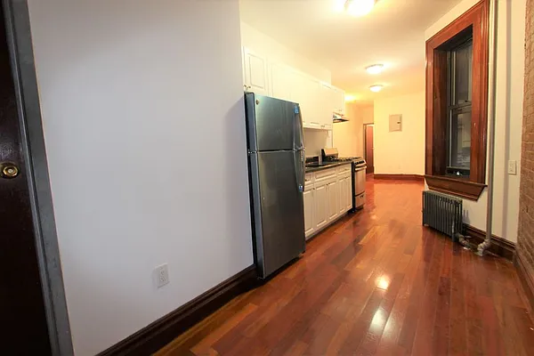 Rented by Dynamik Realty | media 21