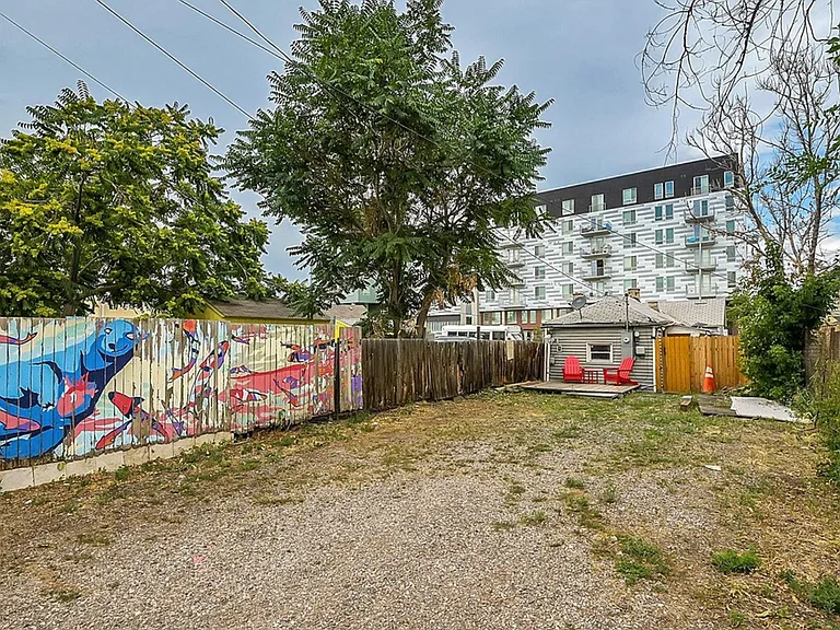 2708 W 13th Ave — Photo 13