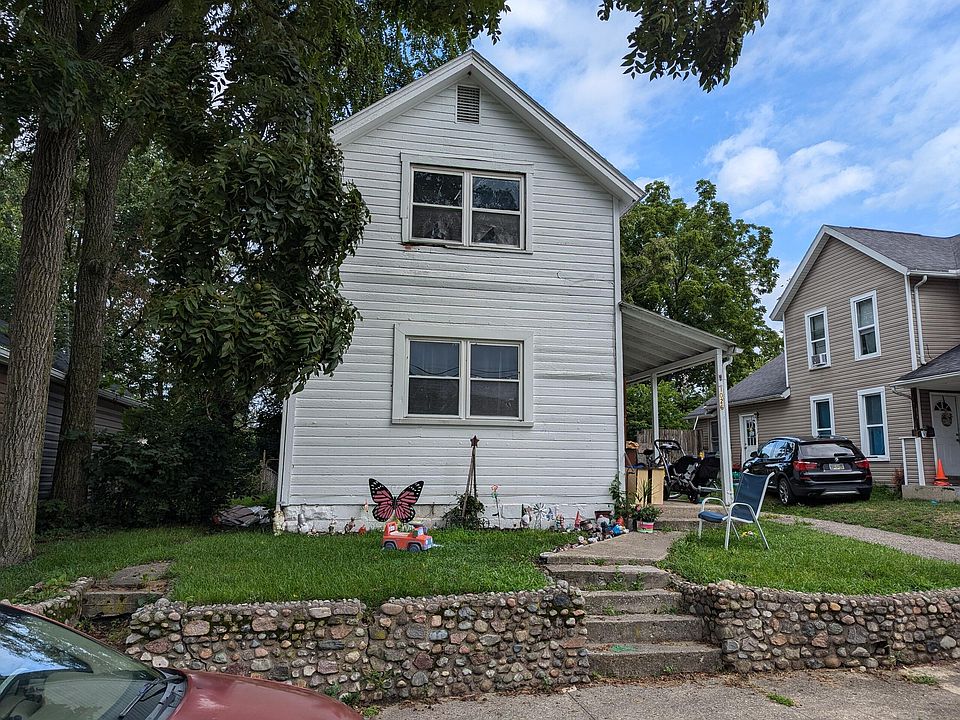 2nd image of 1026 Middle St