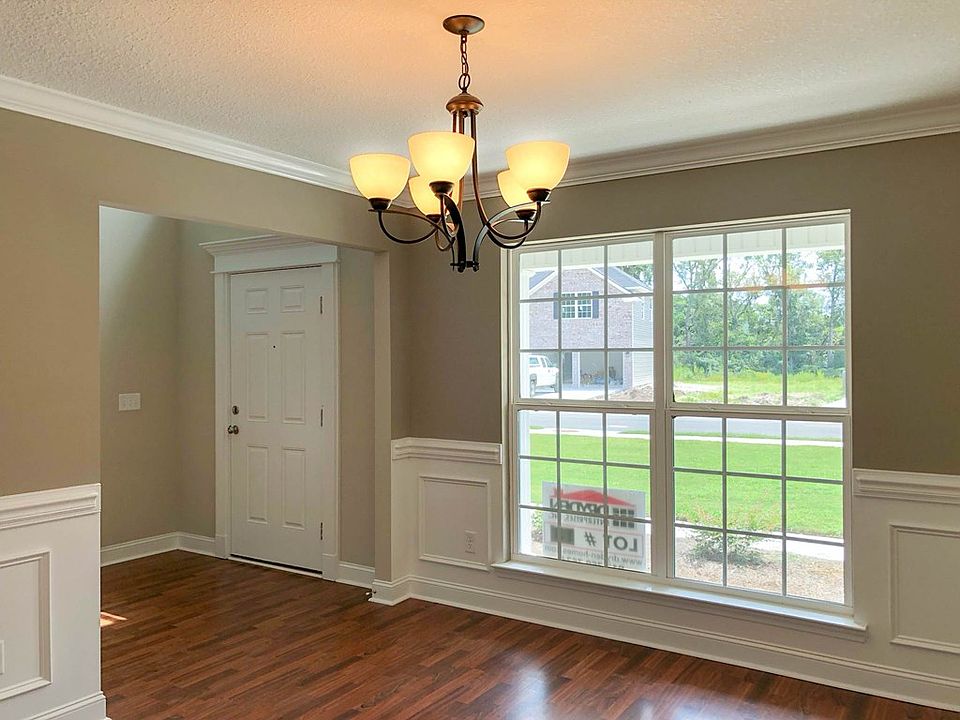 2nd image of 114 Maggie Ln