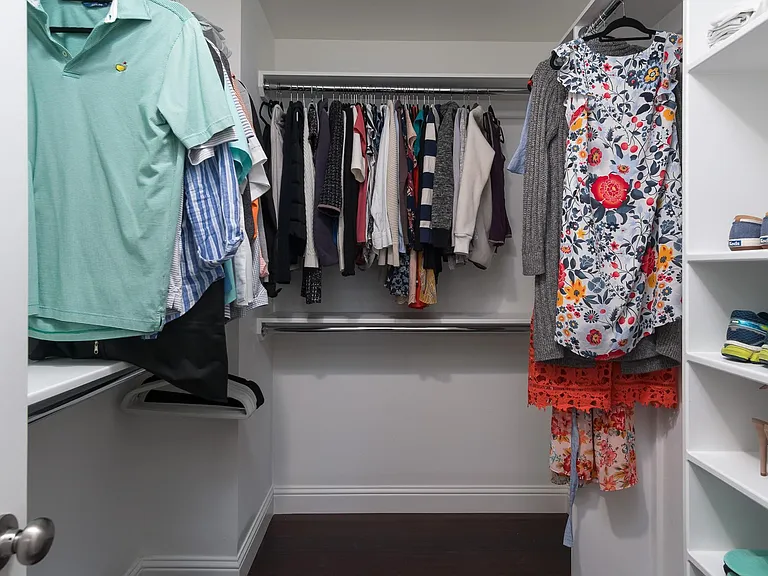 726 Thistlewood Dr — Photo 21