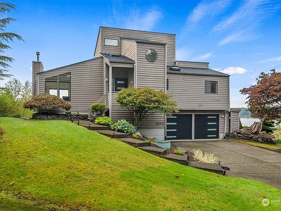 4th image of 5543 78th Avenue NW