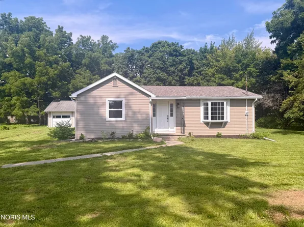 28665 Georgia Rd, Perrysburg, OH 43551