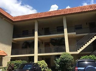 1650 Pine Tree Ln APT 202, Sarasota, FL 34236