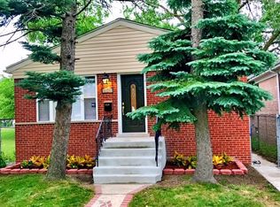 8825 S Prairie Ave, Chicago, IL 60619