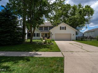 1315 Mary Lou Ct, Perrysburg, OH 43551