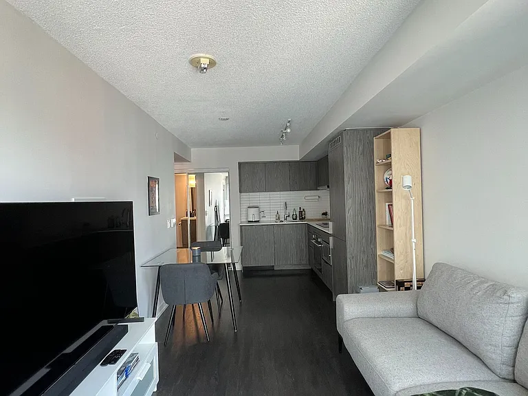 60 Shuter St #2509 — Photo 4
