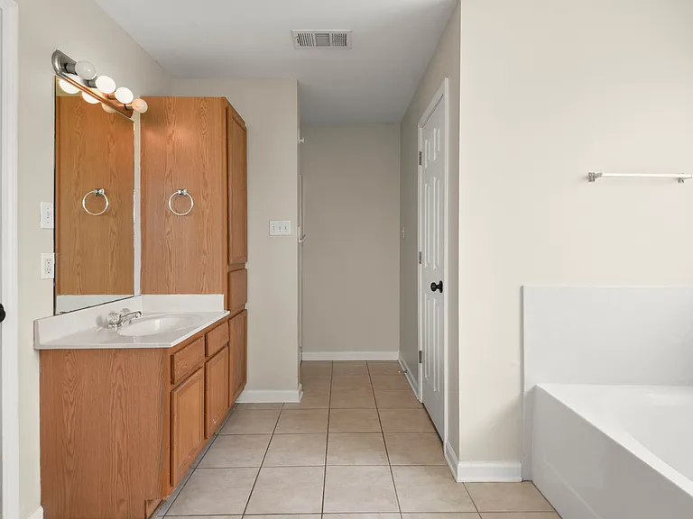 11327 Shady Bend Dr — Photo 12