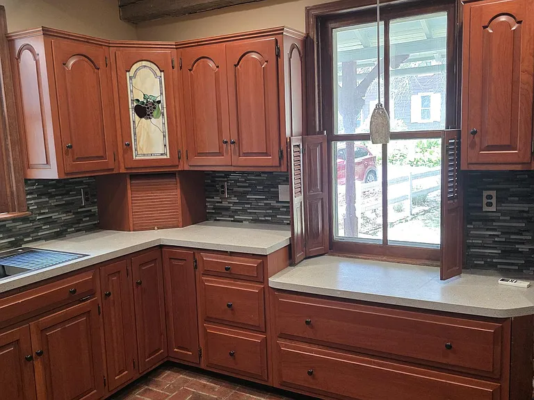 882 Fritztown Rd — Photo 16