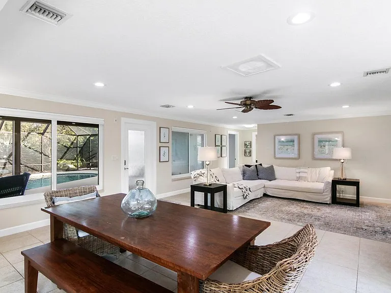 1282 SW Pelican Cres — Photo 8