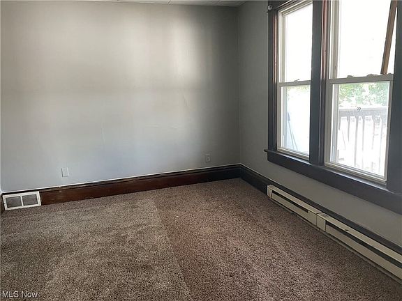 5th image of 878 Florida Ave #1