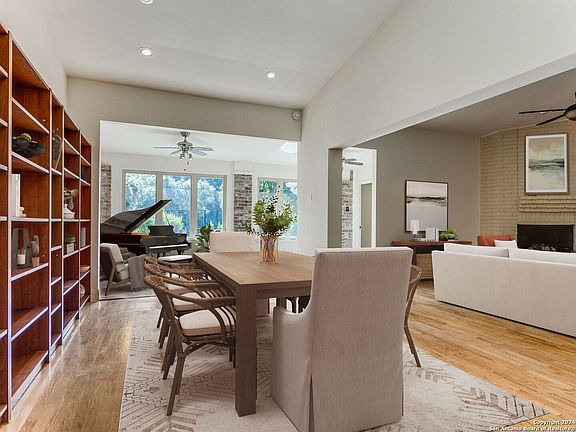 5th image of 3750 HUNTERS CIR