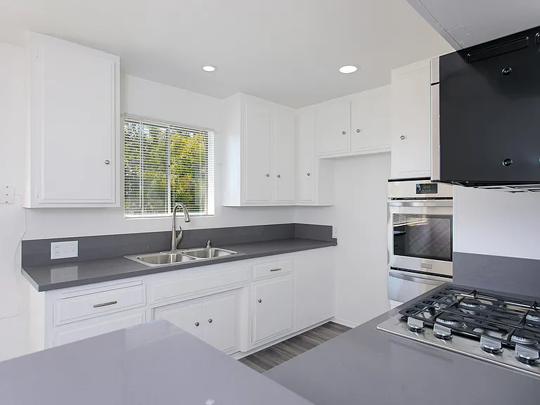 660 W Sierra Madre Blvd #U — Photo 9