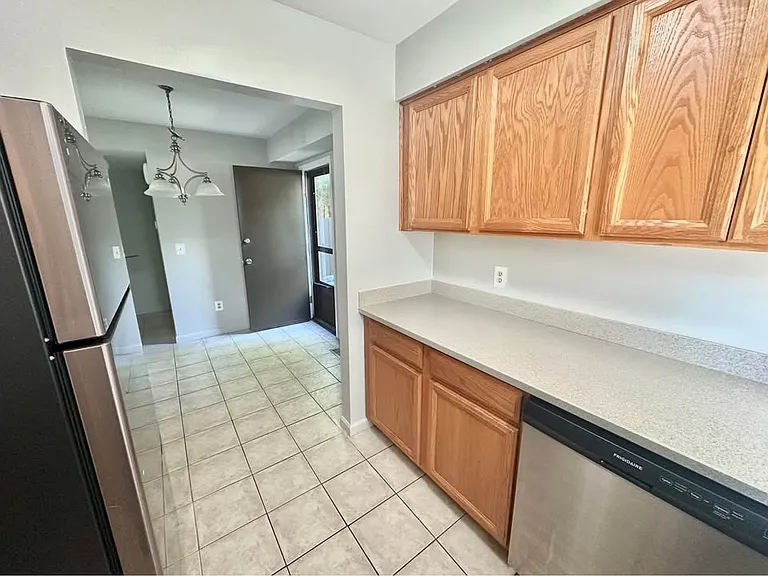 33423 Jefferson Ave #23 — Photo 17