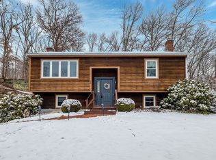 32 Clover Mill Rd, Mansfield, CT 06268