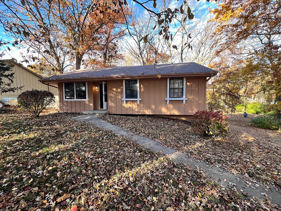 1st image of 5210 NE 47th St