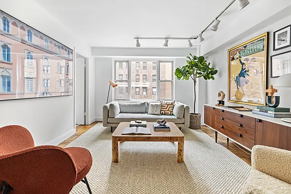 Sold by Compass | media 2