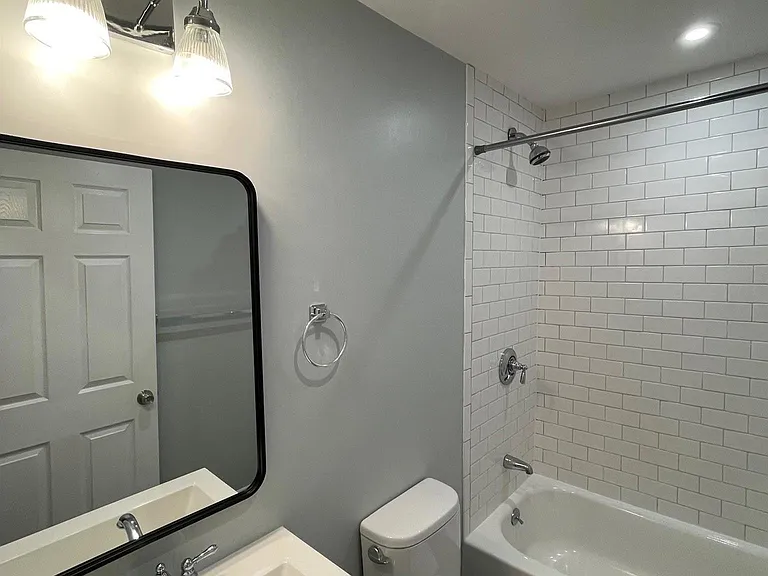 85 Moreland St — Photo 7