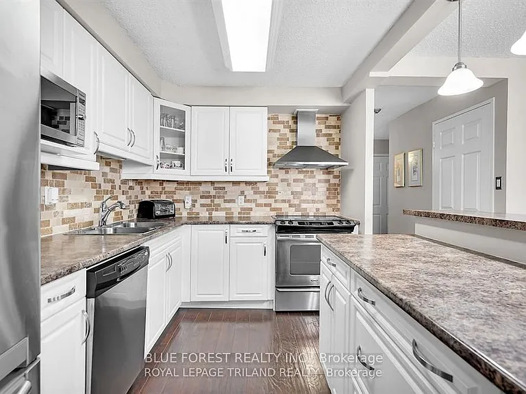 363 Colborne St #1006 — Photo 7