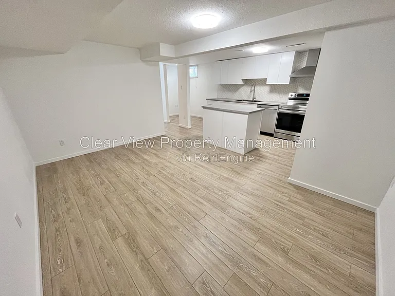 5 Laval Ct W #LOWER LEVEL — Photo 5