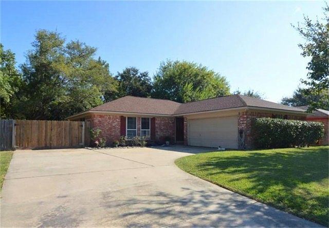 1st image of 300 Windward Dr