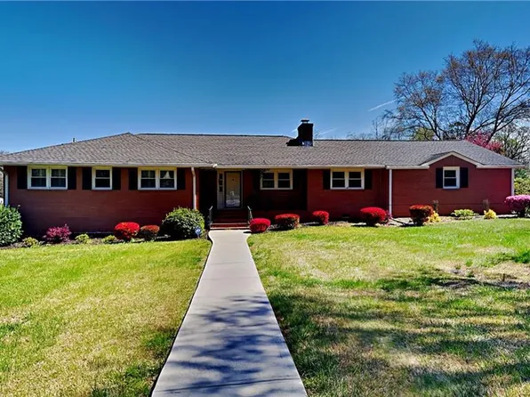 190 Craig Dr, Lawrenceville, GA 30046