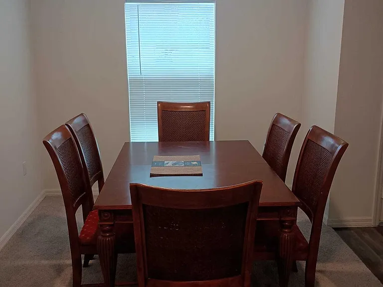 337 SE Starfish Ave — Photo 3