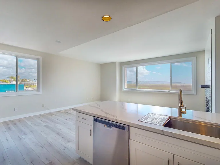 192 Imperial Beach Blvd — Photo 19