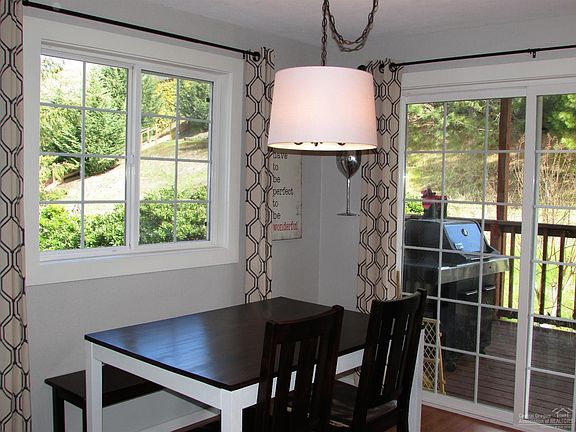 5th image of 318 E Bradley Ct
