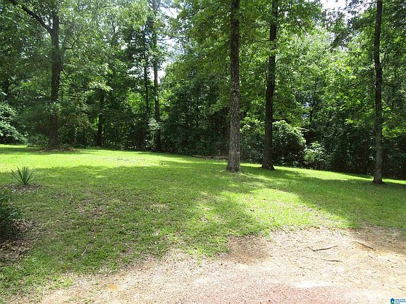 3rd image of 191 Shady Hill Rd