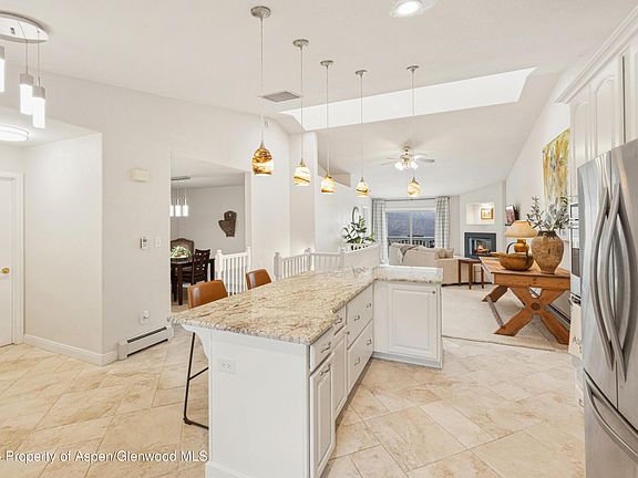 5th image of 14 W Ridge Ct