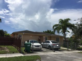 12636 SW 211th St, Miami, FL 33177