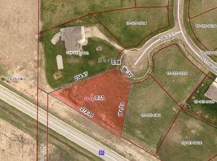 805 Dale Ct, Ellendale, MN 56026